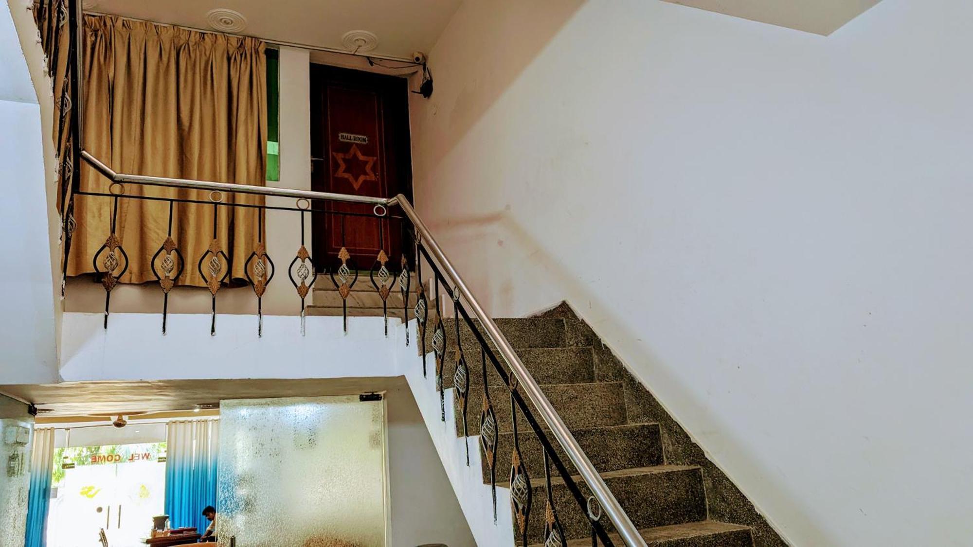 Lecston @yashobhoomi Dwarka Sector - 25 Metro Station