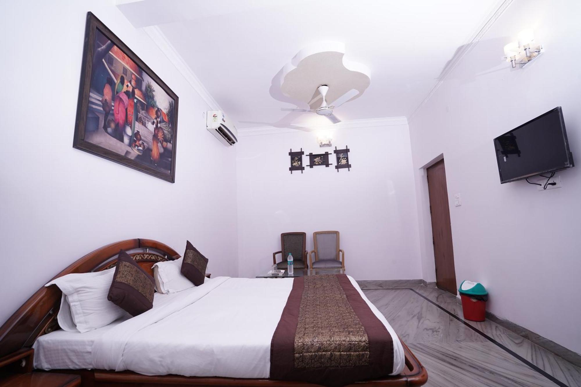 Hotel Lecston @yashobhoomi Dwarka Sector - 25 Metro Station Delhi (National Capital Territory of India)