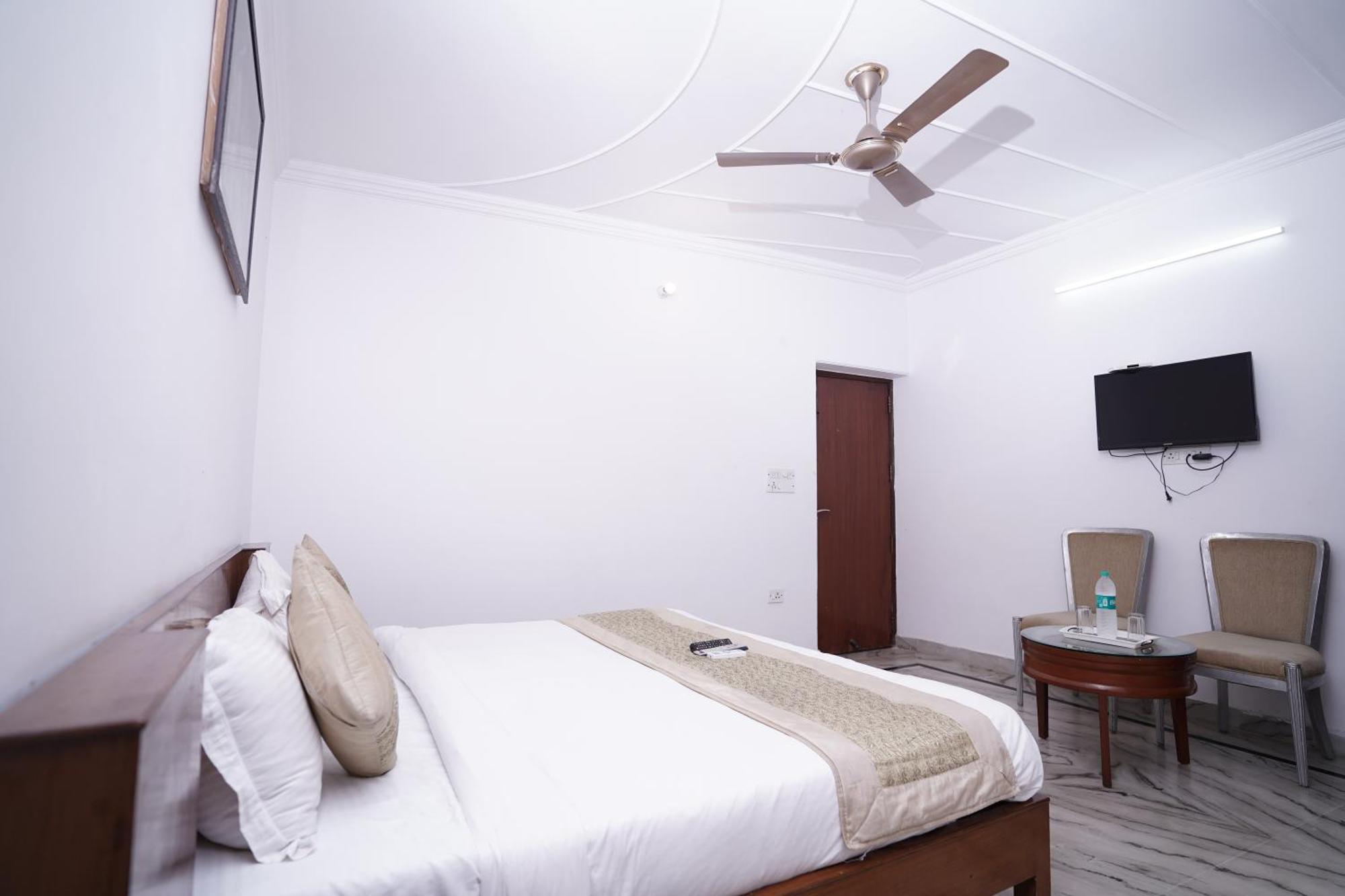 Hotel Lecston @yashobhoomi Dwarka Sector - 25 Metro Station Delhi (National Capital Territory of India)