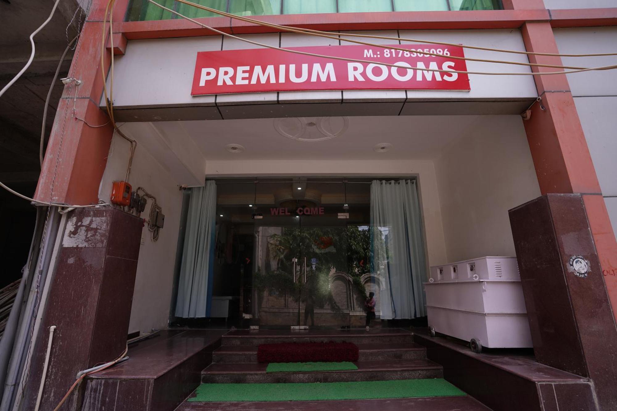 Lecston @yashobhoomi Dwarka Sector - 25 Metro Station 3*